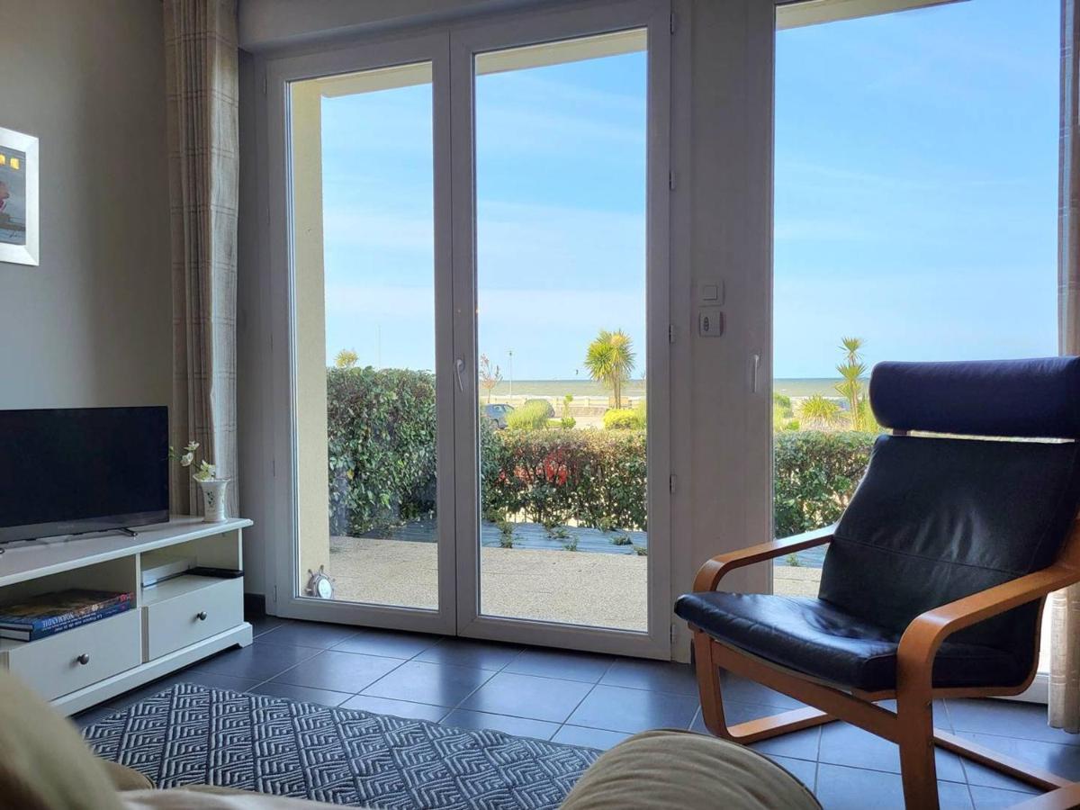 Appartement Rez-De-Jardin, Front De Mer, 4 Pers, Calme, Wifi Gratuit - Fr-1-465-46 Merville-Franceville-Plage Eksteriør billede